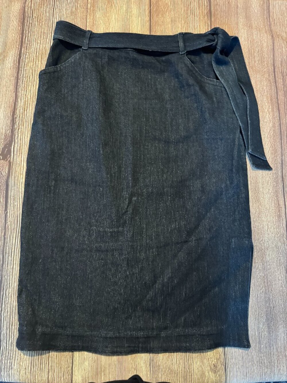 Banana Republic Denim Straight Skirt Sz 4 EUC
